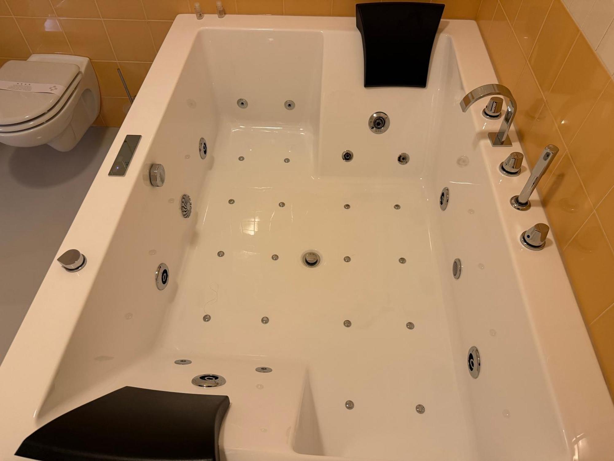 Hotel Motel Sporting Montodine Экстерьер фото